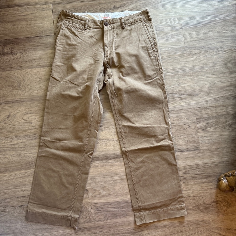 Gap Khakis Men's Tan Pants Standard Fit Size 31x30